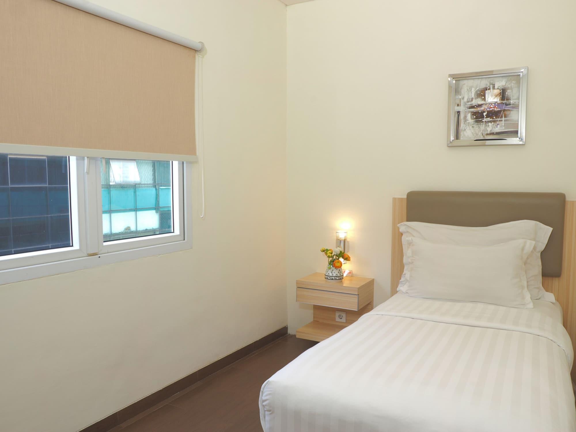 D'Primahotel Wtc Mangga Dua Джакарта Экстерьер фото