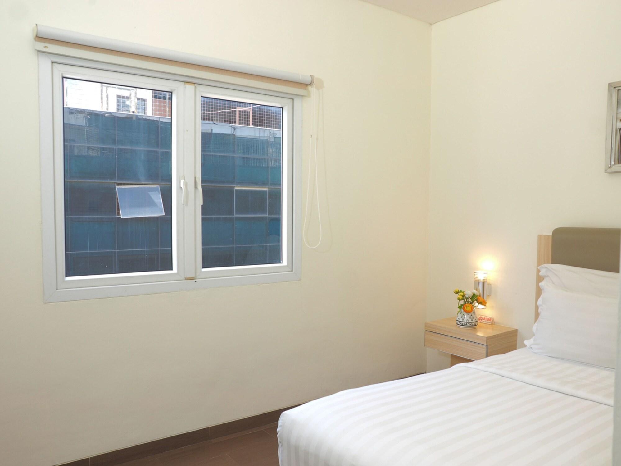 D'Primahotel Wtc Mangga Dua Джакарта Экстерьер фото
