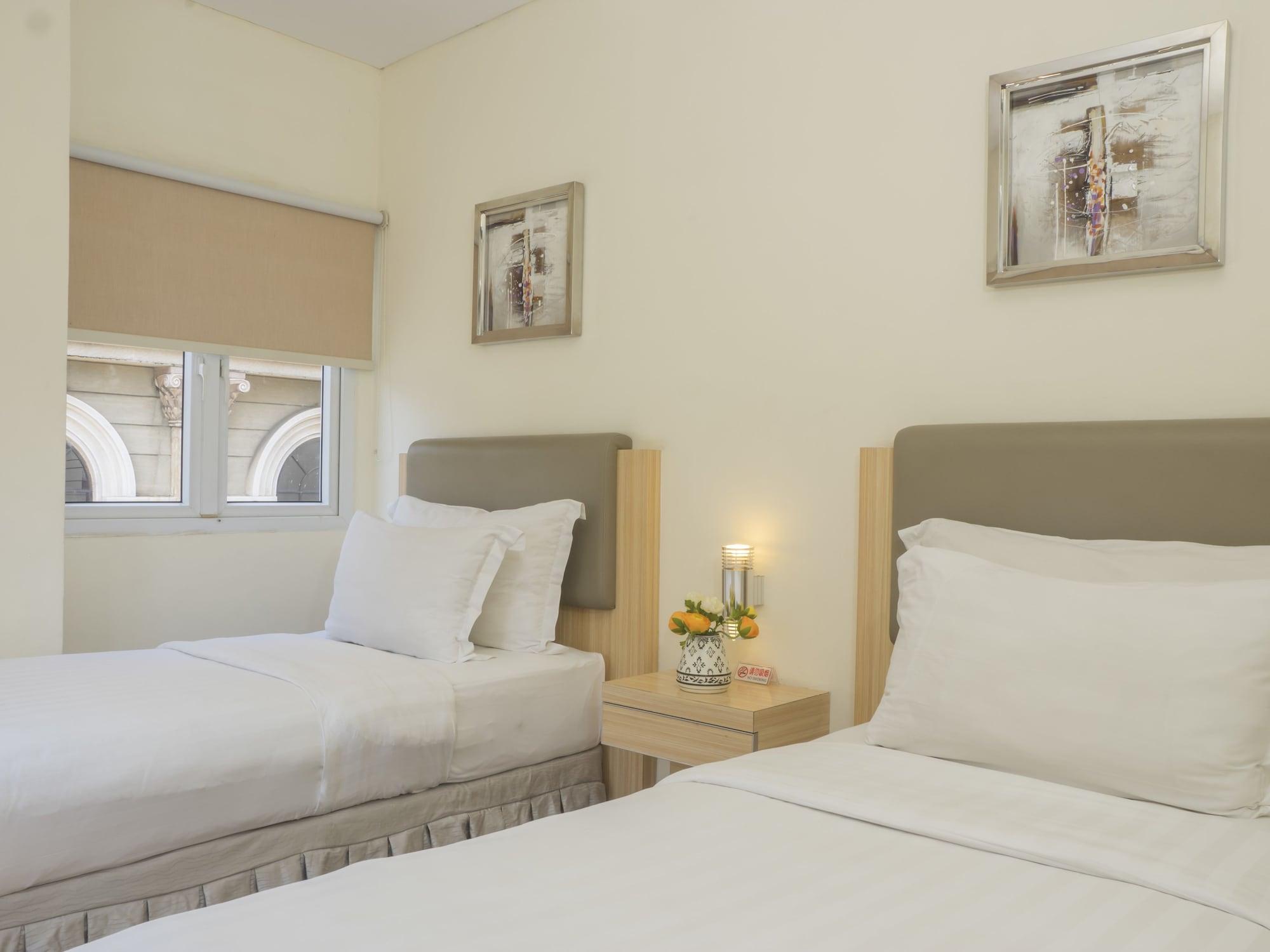 D'Primahotel Wtc Mangga Dua Джакарта Экстерьер фото