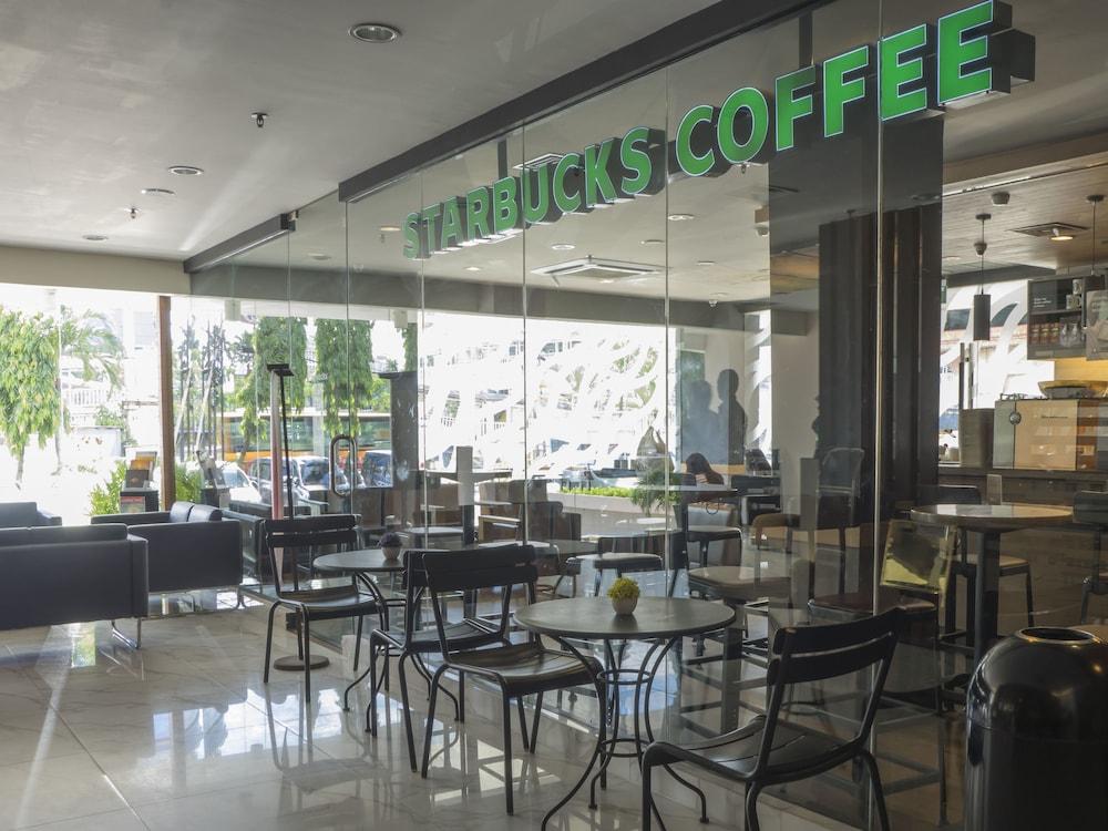 D'Primahotel Wtc Mangga Dua Джакарта Экстерьер фото