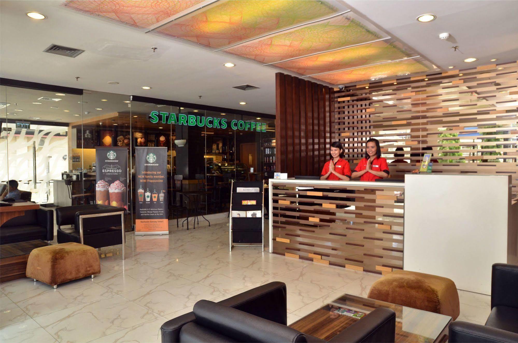 D'Primahotel Wtc Mangga Dua Джакарта Экстерьер фото