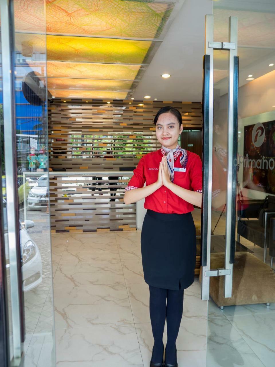 D'Primahotel Wtc Mangga Dua Джакарта Экстерьер фото