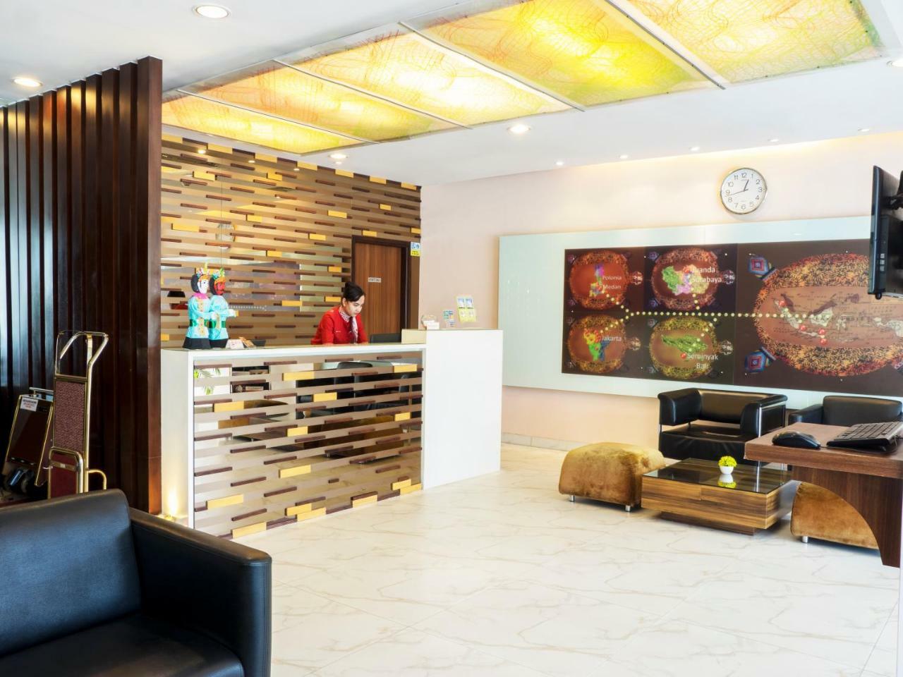 D'Primahotel Wtc Mangga Dua Джакарта Экстерьер фото